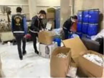 Son dakika haber! Ataşehir'de cinsel içerikli ürünler üretilen depoya baskın