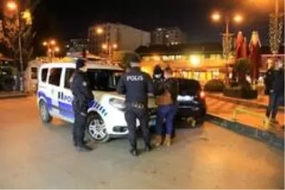 AVM'de 'taciz iddiası' gerginliği AVM'de 'taciz iddiası' gerginliği