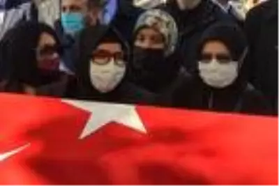BAKAN GÜL, KORONAVİRÜSTEN HAYATINI KAYBEDEN BÜYÜKÇEKMECE CUMHURİYET BAŞSAVCIVEKİLİ'NİN CENAZESİNE KATILDI BAKAN GÜL, KORONAVİRÜSTEN HAYATINI KAYBEDEN BÜYÜKÇEKMECE CUMHURİYET BAŞSAVCIVEKİLİ'NİN CENAZESİNE KATILDI