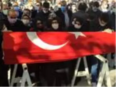 BAKAN GÜL, KORONAVİRÜSTEN HAYATINI KAYBEDEN BÜYÜKÇEKMECE CUMHURİYET BAŞSAVCIVEKİLİ'NİN CENAZESİNE KATILDI BAKAN GÜL, KORONAVİRÜSTEN HAYATINI KAYBEDEN BÜYÜKÇEKMECE CUMHURİYET BAŞSAVCIVEKİLİ'NİN CENAZESİNE KATILDI