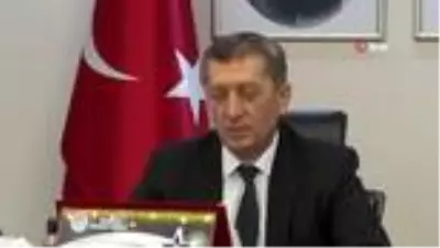 Bakan Selçuk'tan Dünya İkincisi MEBİM'E kutlama: - 'Dünya ikinciliği tesadüfen olabilecek birşey değil. işini, insanlara yardım etme hassasiyetiyle... Bakan Selçuk'tan Dünya İkincisi MEBİM'E kutlama: - 'Dünya ikinciliği tesadüfen olabilecek birşey değil. işini, insanlara yardım etme hassasiyetiyle...