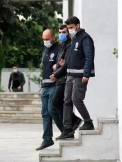 Böyle işkence görülmedi! Bilardo sopasıyla dövüp, başını suya soktular Böyle işkence görülmedi! Bilardo sopasıyla dövüp, başını suya soktular