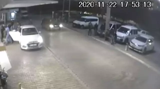 Böyle işkence görülmedi! Bilardo sopasıyla dövüp, başını suya soktular Böyle işkence görülmedi! Bilardo sopasıyla dövüp, başını suya soktular