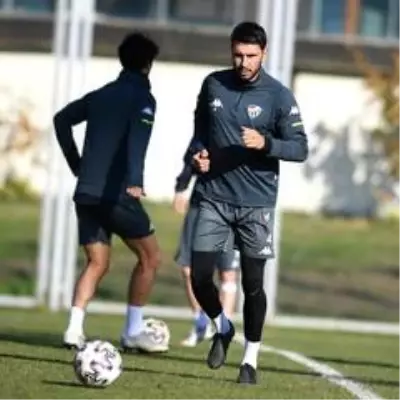 Bursaspor, Altay maçı hazırlıklarını tamamladı Bursaspor, Altay maçı hazırlıklarını tamamladı