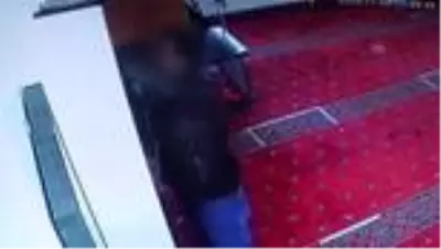 Camiden hırsızlık güvenlik kamerasında Camiden hırsızlık güvenlik kamerasında