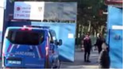 Cezaevi'nde yapılan tatbikat polis ve itfaiyeyi alarma geçirdi Cezaevi'nde yapılan tatbikat polis ve itfaiyeyi alarma geçirdi