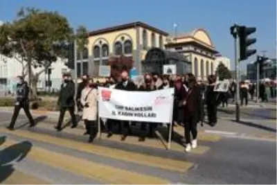 BALIKESİR - Nazlıaka: Şiddet mağduru olan kadınların ve ailelerin yanında yer alıyoruz BALIKESİR - Nazlıaka: Şiddet mağduru olan kadınların ve ailelerin yanında yer alıyoruz
