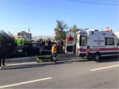 Çine'de trafik kazası: 2 yaralı Çine'de trafik kazası: 2 yaralı