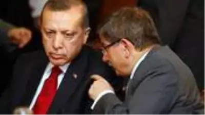 Cumhurbaşkanı Erdoğan ile Davutoğlu arasındaki ilk kavga Bülent Arınç nedeniyle yaşanmış Cumhurbaşkanı Erdoğan ile Davutoğlu arasındaki ilk kavga Bülent Arınç nedeniyle yaşanmış