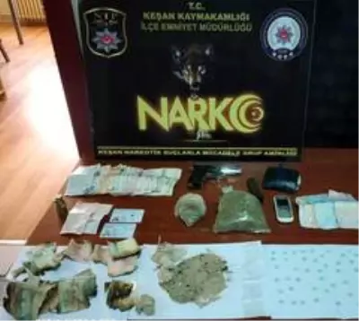 Son dakika haberleri: Delilleri sobaya atarak yakmak istediler Son dakika haberleri: Delilleri sobaya atarak yakmak istediler