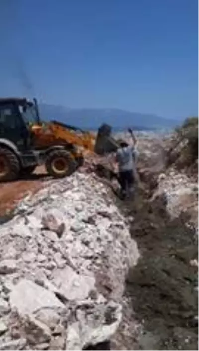Demre Karabucak'a yeni içme suyu hattı Demre Karabucak'a yeni içme suyu hattı