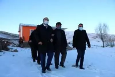 Deprem ve yangında evini kaybetti, Belediye sahip çıktı Deprem ve yangında evini kaybetti, Belediye sahip çıktı