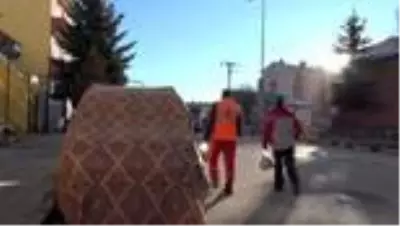 Dereler ile süs havuzları dondu Dereler ile süs havuzları dondu