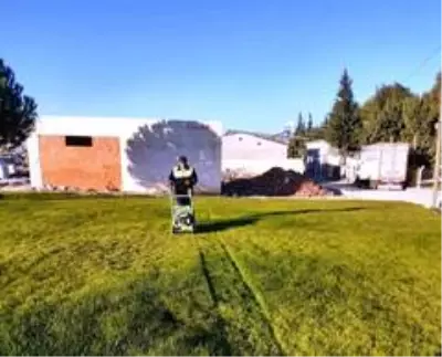 Didim'de Park Bahçeler Müdürlüğü çalışmalarını sürdürüyor Didim'de Park Bahçeler Müdürlüğü çalışmalarını sürdürüyor