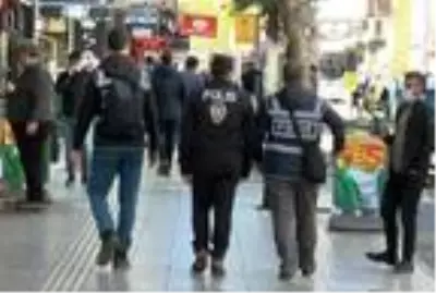 Diyarbakır'da 9 aylık süreçte Kovid-19 tedbirlerine uymayanlara 31 milyon 586 bin 339 lira ceza kesildi Diyarbakır'da 9 aylık süreçte Kovid-19 tedbirlerine uymayanlara 31 milyon 586 bin 339 lira ceza kesildi