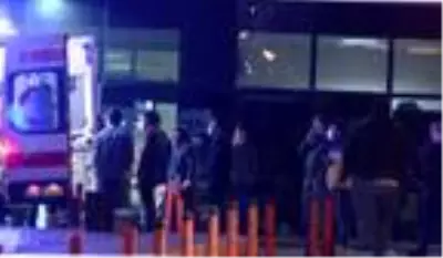 'Dur' ihtarına uymayan sürücü, polise çarptı 'Dur' ihtarına uymayan sürücü, polise çarptı