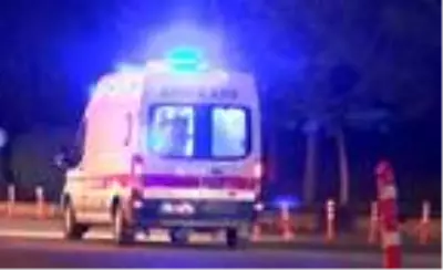 'Dur' ihtarına uymayan sürücü, polise çarptı 'Dur' ihtarına uymayan sürücü, polise çarptı