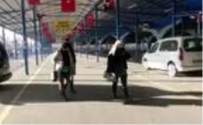 Edirne'nin meşhur Ulus Pazarı kapandı, Bulgar turistler geri döndü Edirne'nin meşhur Ulus Pazarı kapandı, Bulgar turistler geri döndü