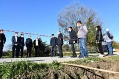 Erenler'de kırsal mahallelerin doğalgaz çalışması devam ediyor Erenler'de kırsal mahallelerin doğalgaz çalışması devam ediyor