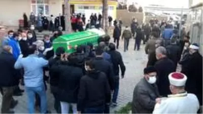 Eski Türk Kızılay Bilecik Şube Başkanı Selami Çınar, son yolculuğuna uğurlandı Eski Türk Kızılay Bilecik Şube Başkanı Selami Çınar, son yolculuğuna uğurlandı