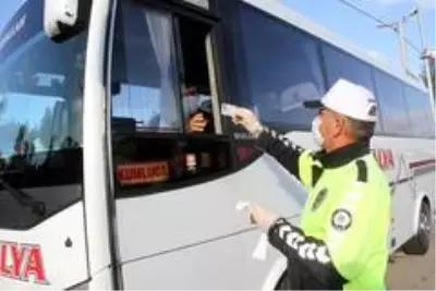 Fethiye'de toplu taşıma araçlarına Korona virüs denetimi Fethiye'de toplu taşıma araçlarına Korona virüs denetimi