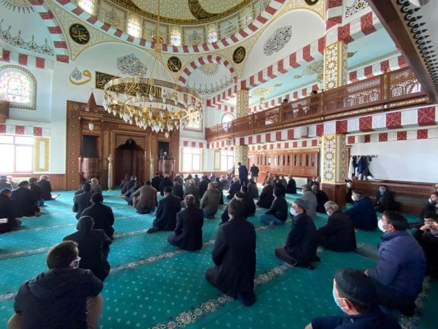 Horasan'da Mescid-i Aksa Camii ibadete açıldı