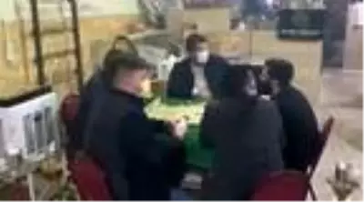 Iğdır'da kafede okey oynayıp, nargile içenlere 14 bin 850 lira ceza Iğdır'da kafede okey oynayıp, nargile içenlere 14 bin 850 lira ceza