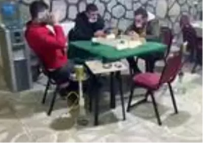 Iğdır'da kafede okey oynayıp, nargile içenlere 14 bin 850 lira ceza Iğdır'da kafede okey oynayıp, nargile içenlere 14 bin 850 lira ceza
