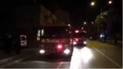 İki katlı evde çıkan yangın hasara neden oldu İki katlı evde çıkan yangın hasara neden oldu