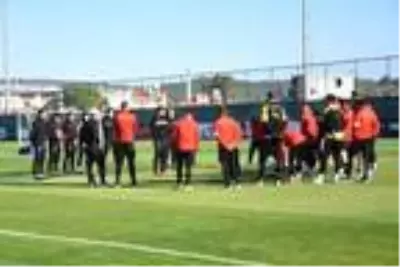 Göztepe'de hedef Demir Grup Sivasspor karşılaşması Göztepe'de hedef Demir Grup Sivasspor karşılaşması