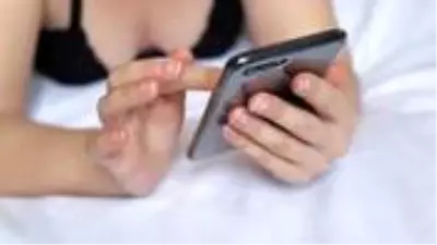 İnternetten tanıştığı adama çıplak fotoğraflar gönderen evli kadın, aldattığı kocasına 30 bin TL ödeyecek İnternetten tanıştığı adama çıplak fotoğraflar gönderen evli kadın, aldattığı kocasına 30 bin TL ödeyecek