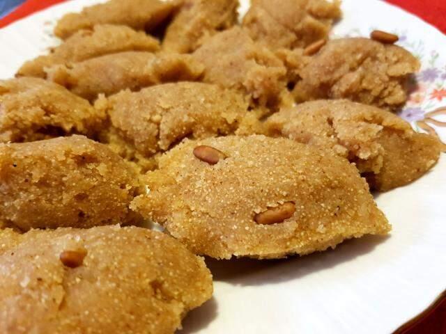 İrmik helvası tarifi, İrmik helvası nasıl yapılır? Sütlü irmik helvası tarifi