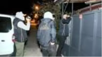 Son dakika! İSTANBUL MERKEZLİ 17 İLDE FETÖ OPERASYONU 54 GÖZALTI Son dakika! İSTANBUL MERKEZLİ 17 İLDE FETÖ OPERASYONU 54 GÖZALTI