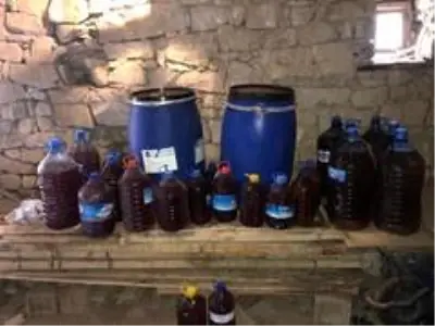 Jandarma ekipleri, kaçak şarap ele geçirdi Jandarma ekipleri, kaçak şarap ele geçirdi