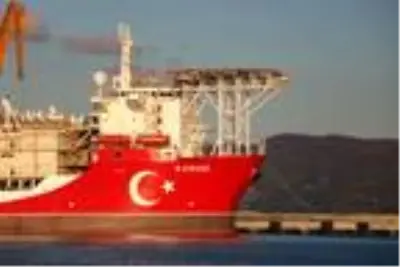Kanuni sondaj gemisinin kule montaj çalışmaları başladı Kanuni sondaj gemisinin kule montaj çalışmaları başladı
