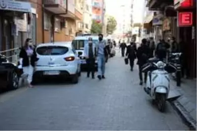 Karantinadaki yaşlı çiftten haber alınmayınca ekipler seferber oldu Karantinadaki yaşlı çiftten haber alınmayınca ekipler seferber oldu