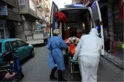 Karantinadaki yaşlı çiftten haber alınmayınca ekipler seferber oldu Karantinadaki yaşlı çiftten haber alınmayınca ekipler seferber oldu