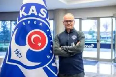 Kasımpaşa'da İrfan Buz istifa etti Kasımpaşa'da İrfan Buz istifa etti