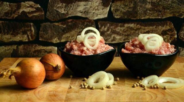 Kıymalı yemek tarifleri: Birbirinden lezzetli kıymalı yemekler, Evde tepsi kebabı tarifi! Evde patlıcan kebabı tarifi!