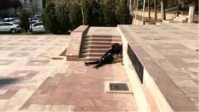Kocası tarafından vurulan genç anne 12 günlük yaşam mücadelesini kaybetti Kocası tarafından vurulan genç anne 12 günlük yaşam mücadelesini kaybetti