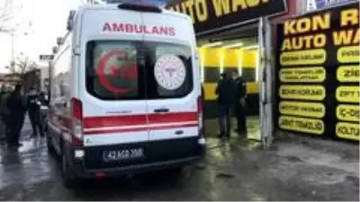 Konya'da oto yıkamacıda silahlı saldırı: 1 ölü, 2 yaralı Konya'da oto yıkamacıda silahlı saldırı: 1 ölü, 2 yaralı