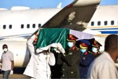 Son dakika: Sudan eski Başbakanı Mehdi son yolculuğuna uğurlandı Son dakika: Sudan eski Başbakanı Mehdi son yolculuğuna uğurlandı