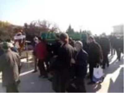 Son dakika haber... Koronavirüsten vefat eden Prof. Dr. Bilal Eryılmaz son yolculuğuna uğurlandı Son dakika haber... Koronavirüsten vefat eden Prof. Dr. Bilal Eryılmaz son yolculuğuna uğurlandı