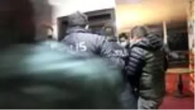 Kovid-19 kurallarını ihlal ederek kafede okey oynayanlara 58 bin 500 lira ceza Kovid-19 kurallarını ihlal ederek kafede okey oynayanlara 58 bin 500 lira ceza