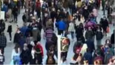 Son dakika haberi... Kovid-19 vaka sayısında artış kaydedilen İzmir'in işlek noktalarında yoğunluk gözlendi Son dakika haberi... Kovid-19 vaka sayısında artış kaydedilen İzmir'in işlek noktalarında yoğunluk gözlendi
