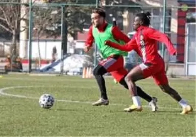 Son dakika haberi | Ligde 23 maçtır kazanamayan Eskişehirspor gözünü lidere dikti Son dakika haberi | Ligde 23 maçtır kazanamayan Eskişehirspor gözünü lidere dikti