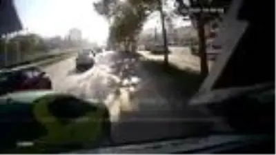 Son dakika haber: Lüks otomobilin park halindeki otomobile çarptığı kaza kamerada Son dakika haber: Lüks otomobilin park halindeki otomobile çarptığı kaza kamerada