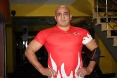 Milli sporcu Sadrettin Özbahçeci'nin hedefi yeniden şampiyonluk Milli sporcu Sadrettin Özbahçeci'nin hedefi yeniden şampiyonluk