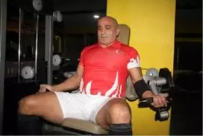 Milli sporcu Sadrettin Özbahçeci'nin hedefi yeniden şampiyonluk Milli sporcu Sadrettin Özbahçeci'nin hedefi yeniden şampiyonluk