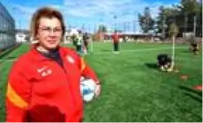 Son dakika haberi... Oğlunun hayali için futbol kulübü kurdu Son dakika haberi... Oğlunun hayali için futbol kulübü kurdu